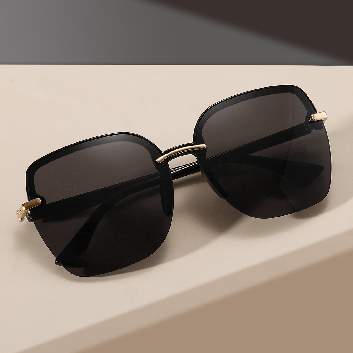 Okulary w stylu retro, minimal – Photography Framing recenzja i cena