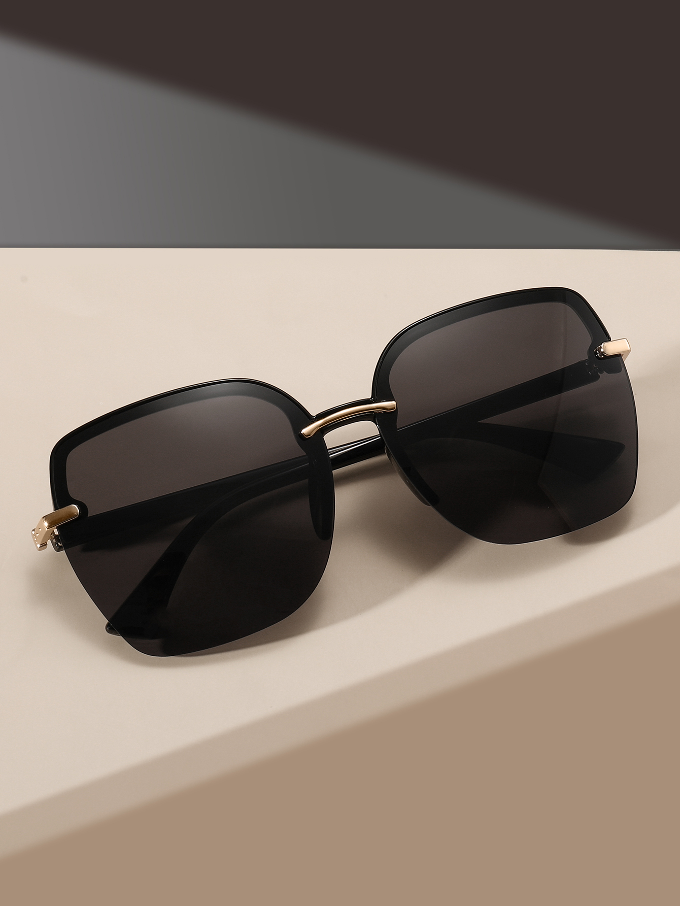 Okulary w stylu retro, minimal – Photography Framing recenzja i cena
